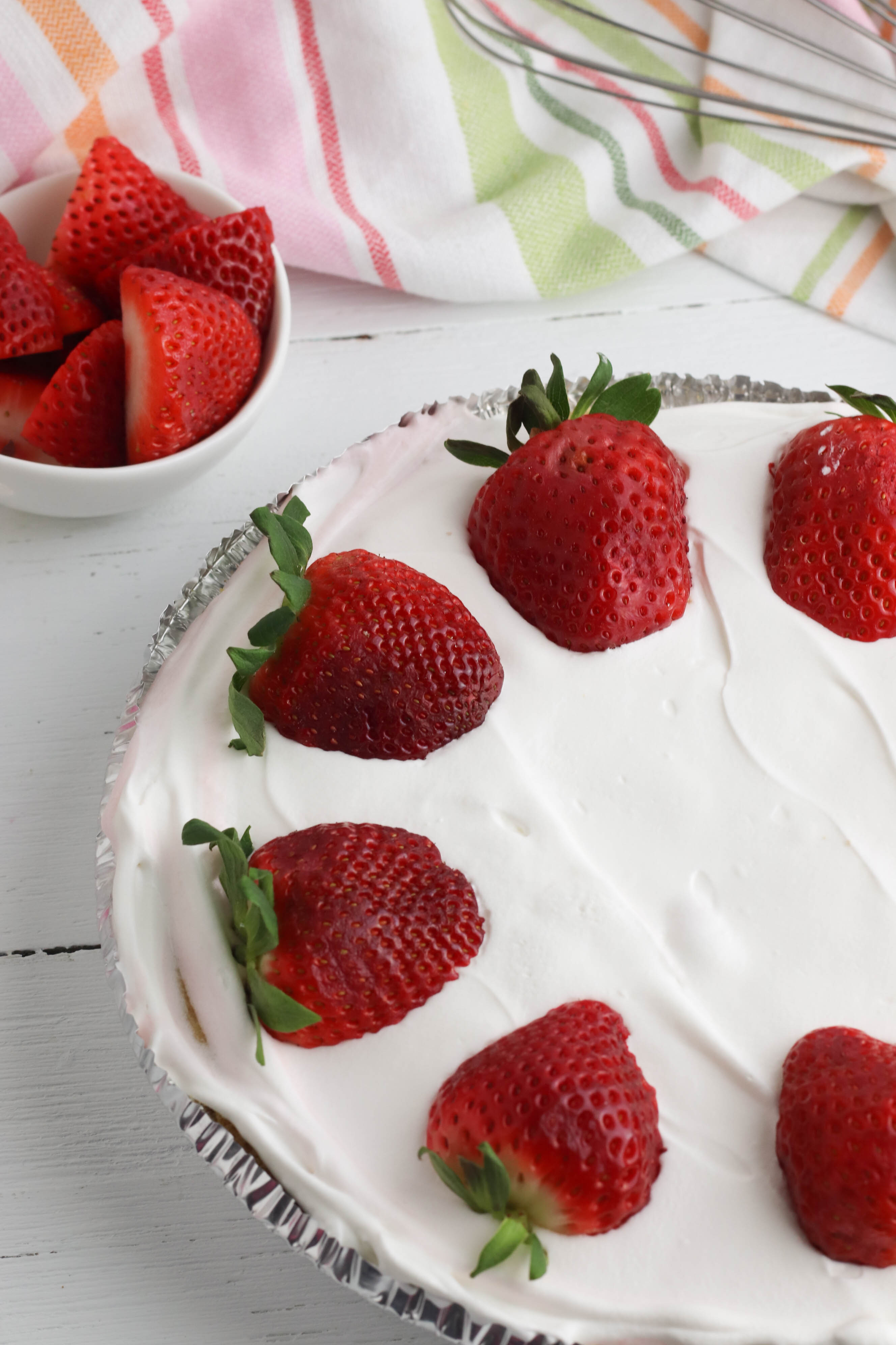 Easy No Bake Strawberry Pudding Pie When is Dinner