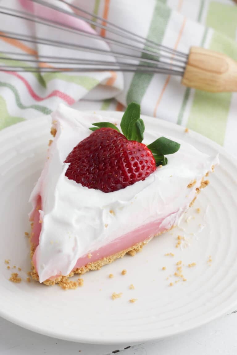 Easy No Bake Strawberry Pudding Pie When Is Dinner Strawberry Pudding Pie