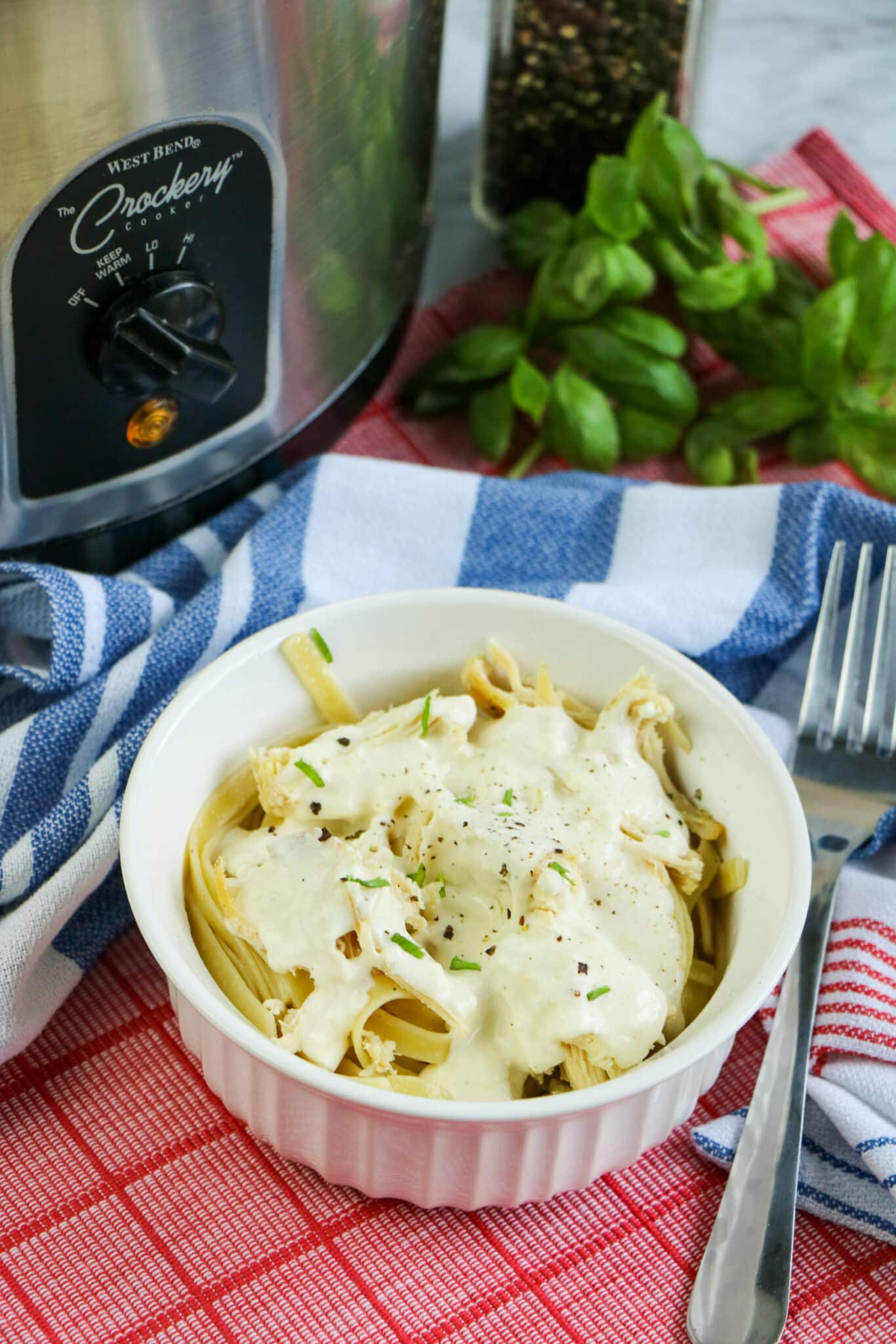 Slow Cooker Chicken Alfredo When is Dinner